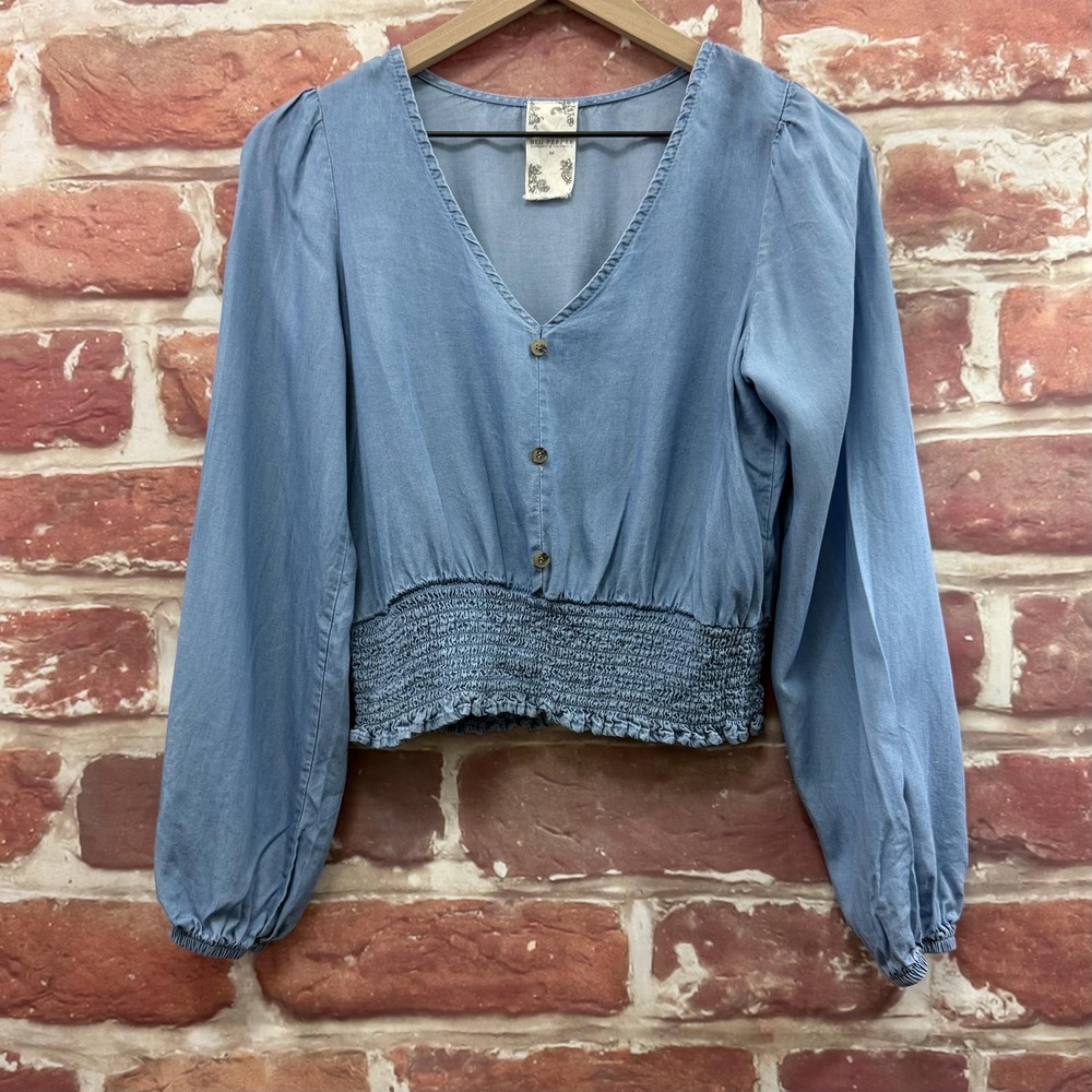 Anthropologie Blu Pepper Top Womens Medium Blue Chambray Denim Cropped Shirt